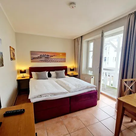 317, Seepark Apartment