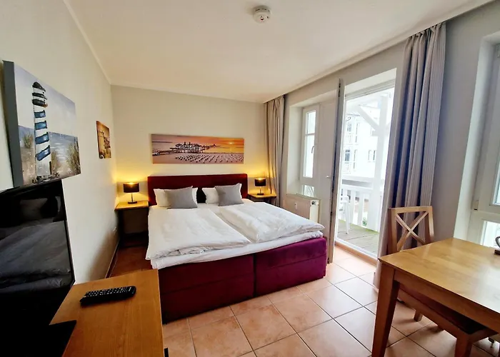 317, Seepark Apartment